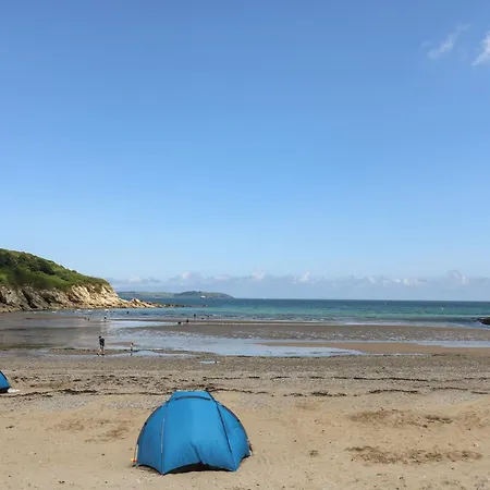 Holiday home Compass Point